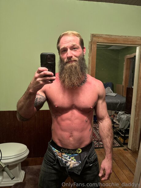 Hoochie Daddyy ポルノスター HD 画像