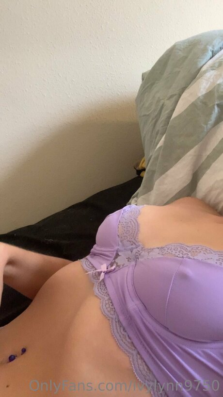 Ivylynn9750 エロティックなモデル 写真