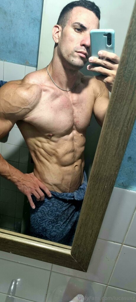 Lucasuxz ポルノスター 素敵 写真