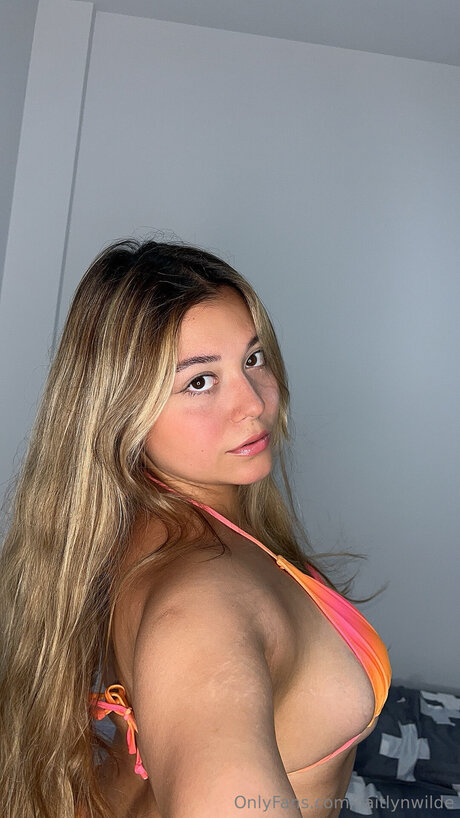 Caitlynwilde 限定モデル 画像