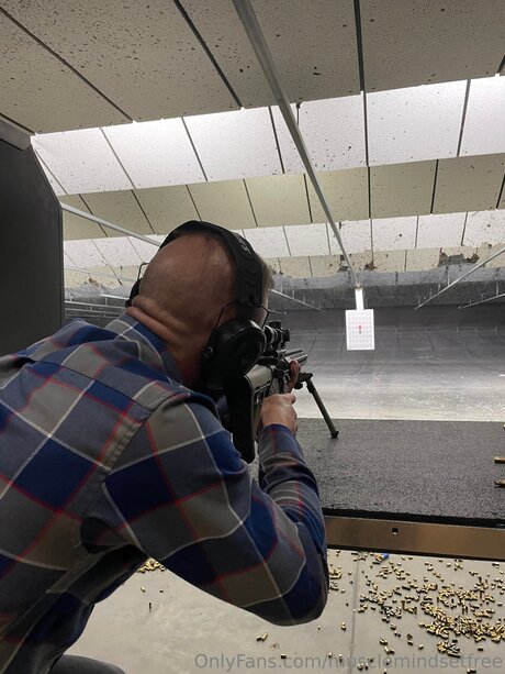 Musclemindsetfree アートモデル 写真