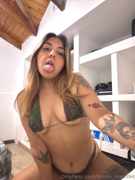 Lemon Mami94 ポルノスター 写真
