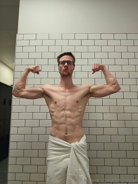 Cory Ryan 無料モデル 画像