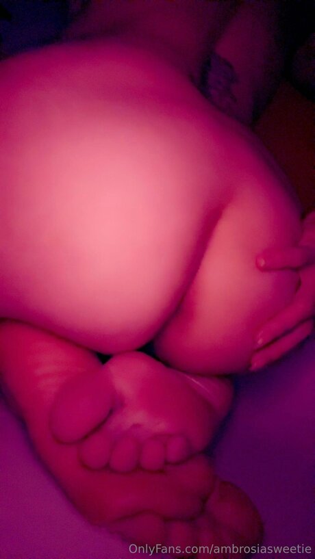 Ambrosiasweetie ホットなモデル 写真