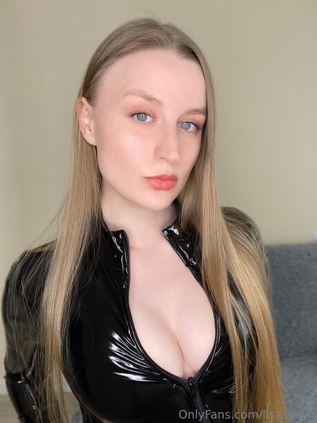 Lisastorm セクシーなスター 写真