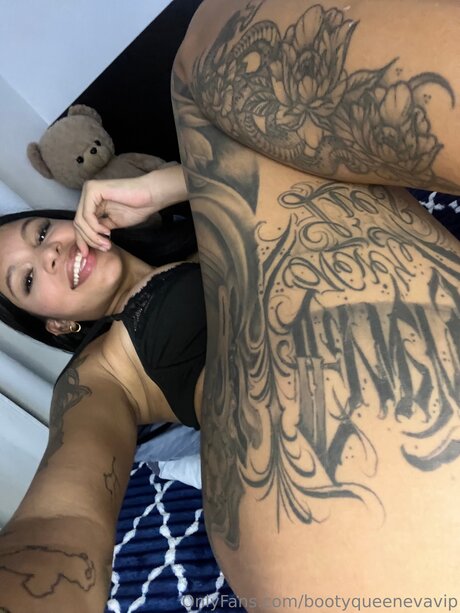 Bootyqueenevavip ポルノスター 写真