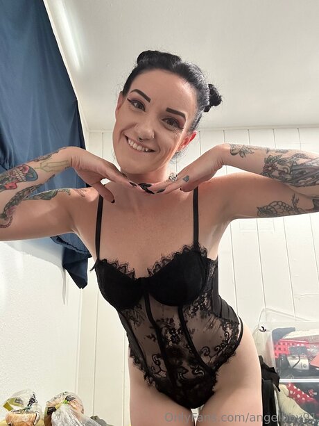 Angelbby91 ホットモデル 画像