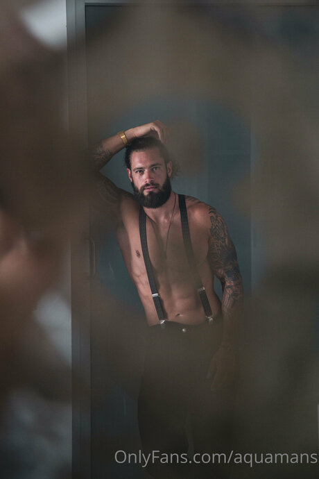 Iamthegentleman アダルトスター 写真
