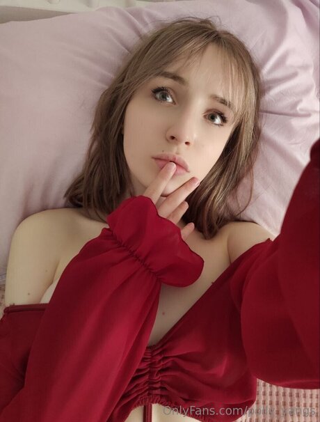 Polly Yangs スター ヌード 写真
