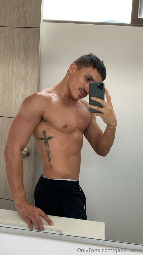 膨らみ OnlyFans 限定 ギャラリー