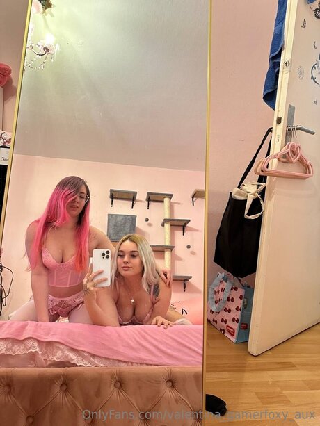 Valentina Gamerfoxy Aux HDモデル ギャラリー