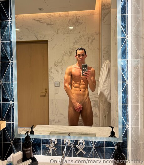 Marvincortesmonthly ポルノスター 写真