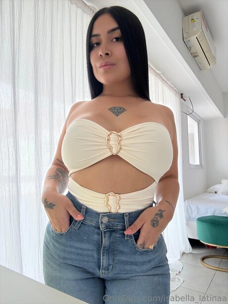 Isabella Latinaa 可愛いモデル 写真