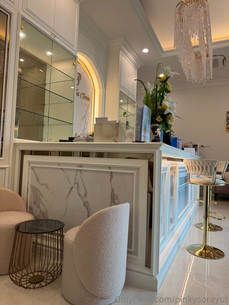 Pinkysorayut スター xxx 写真