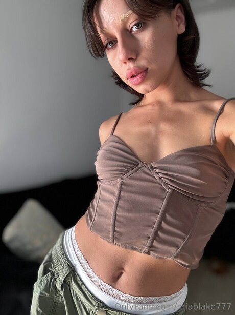 Ana Ji 無料のポルノスター 写真
