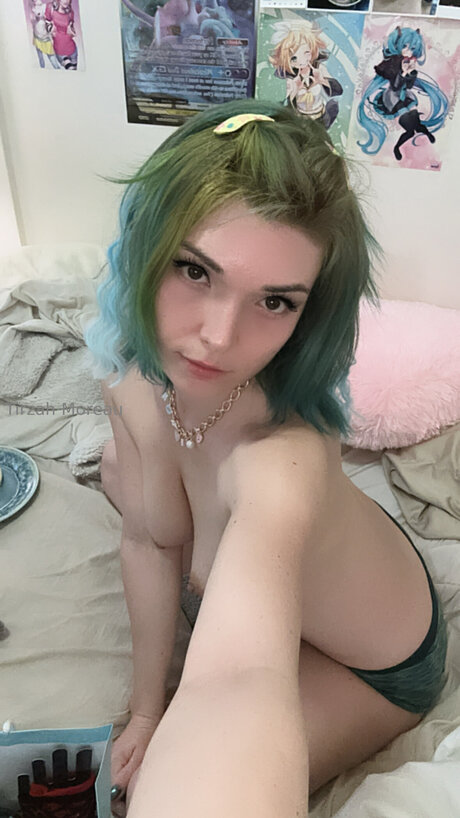 ママ無料OnlyFans セクシー裸 写真