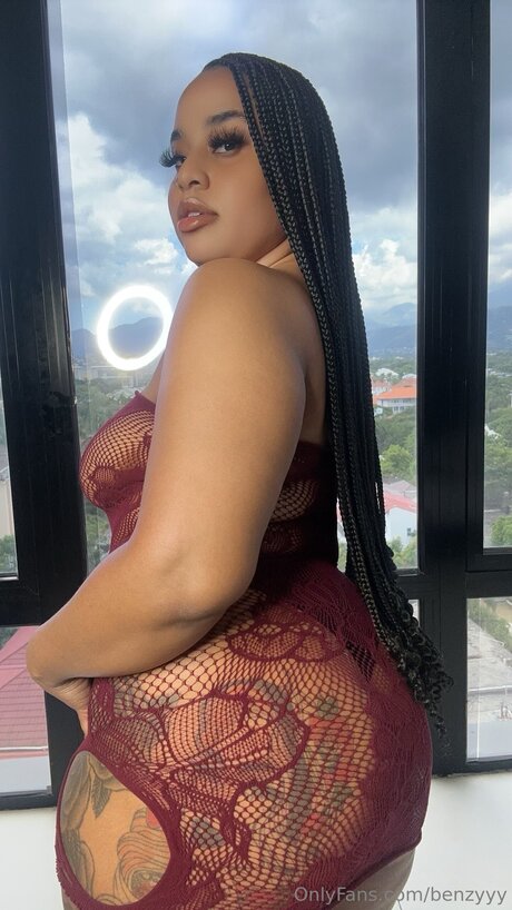 Benzyyy セクシーなスター 写真