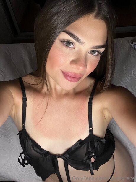 Sophigrace エロティックなモデル 写真