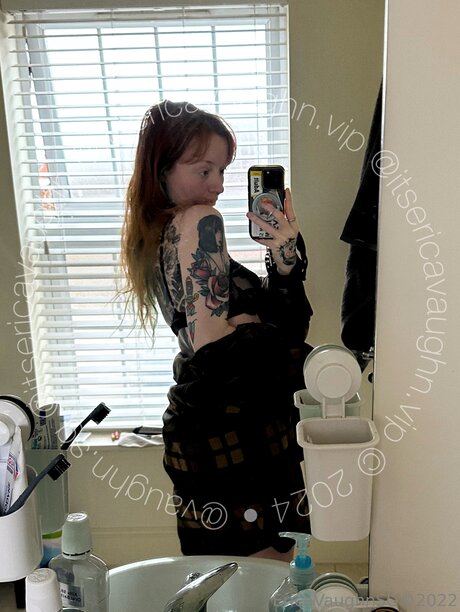 Itsericavaughn 素敵なモデル 写真