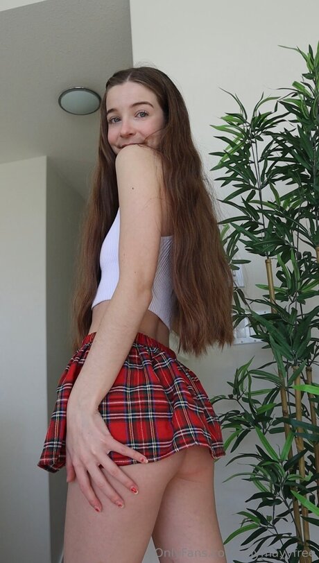 Allymayyfree セクシーモデル 写真