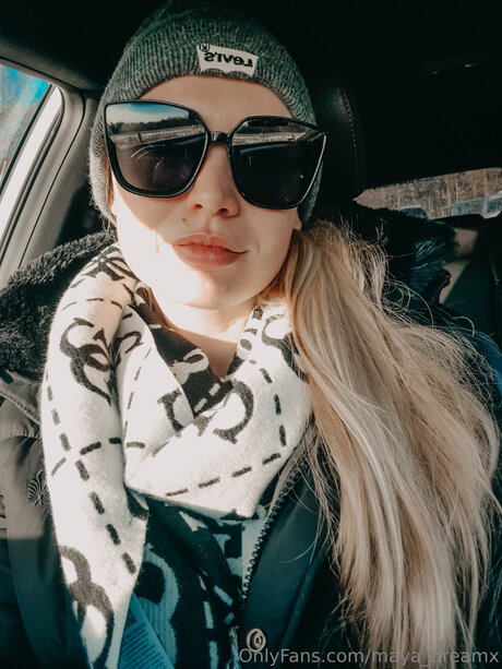 Maya Dreamx ポルノスター 写真