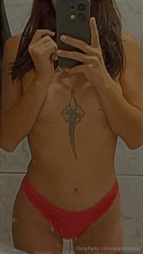 Alannaross 裸のモデル 画像