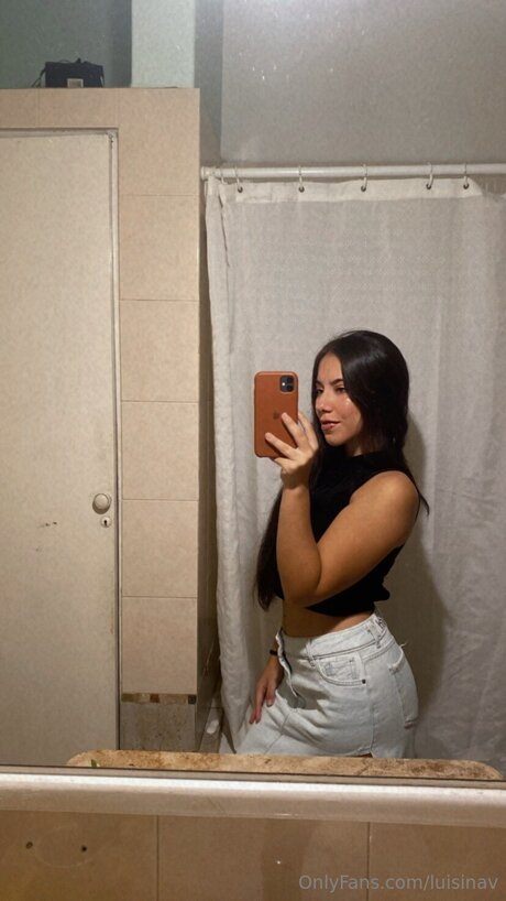 Luisinav HDポルノスター 写真
