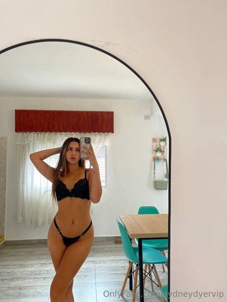 Sydneydyervip ポルノスター 写真