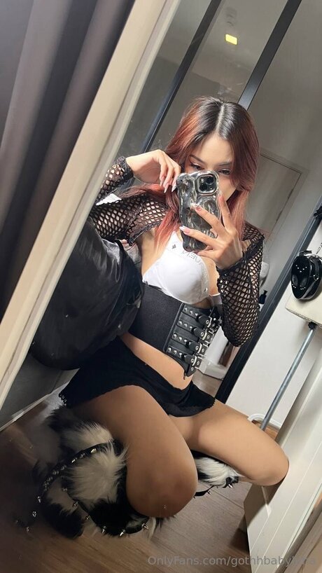 Gothhbabyluna かわいいモデル 写真