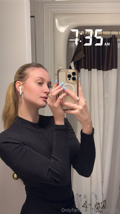 Bridgett Ttt セクシーモデル 写真