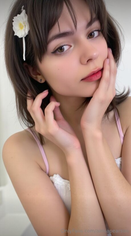 Aimiapearson エロティックなポルノスター 画像