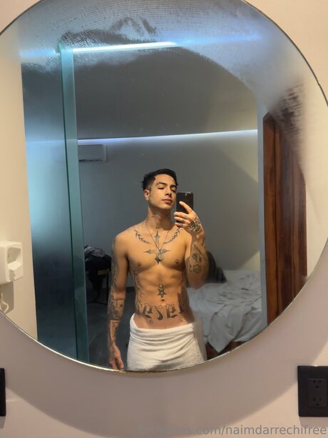 Naim Darrechi セクシーモデル 画像