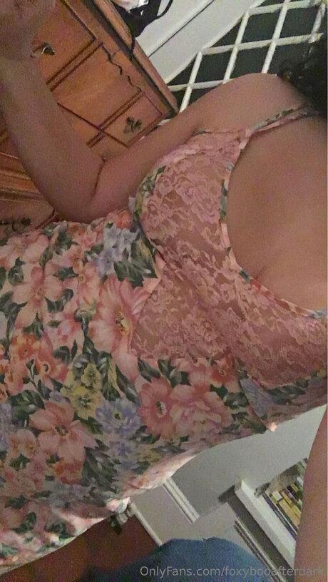 Foxybooafterdark ポルノスター 美しい 写真