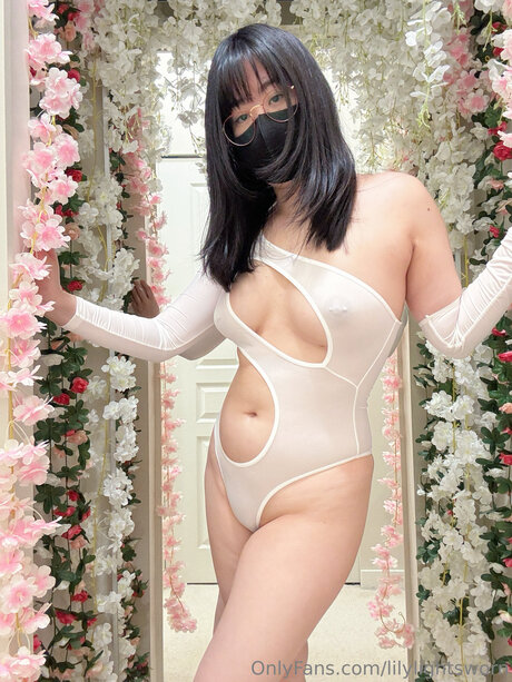 Lilylightsworn 完璧なポルノスター 写真