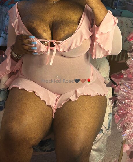 巨乳義母OnlyFans 可愛い 画像
