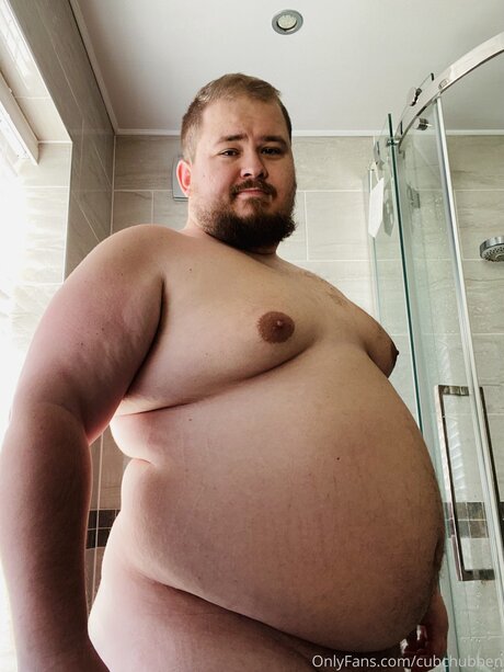 Cubchubben 美しいモデル 画像