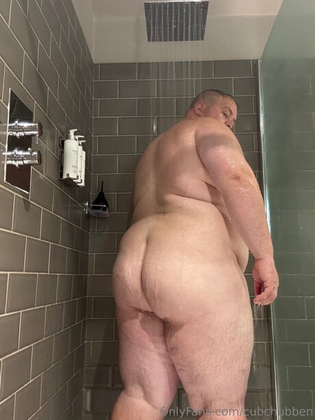 Cubchubben セクシーなポルノスター 写真