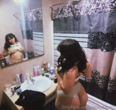 Callmevaranda2 素敵なモデル 写真