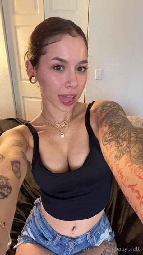 Aalyiahtorress 素敵なスター 写真
