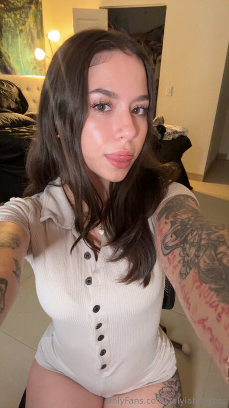 Aalyiahtorress ポルノスター 美しい 画像
