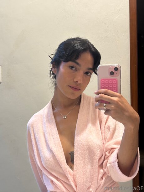 Andrearuffian ポルノ女優 写真