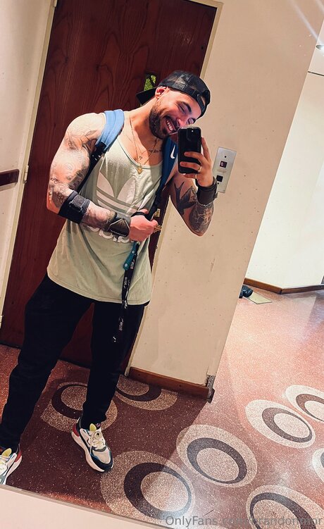 Brandonmor セックスモデル ギャラリー