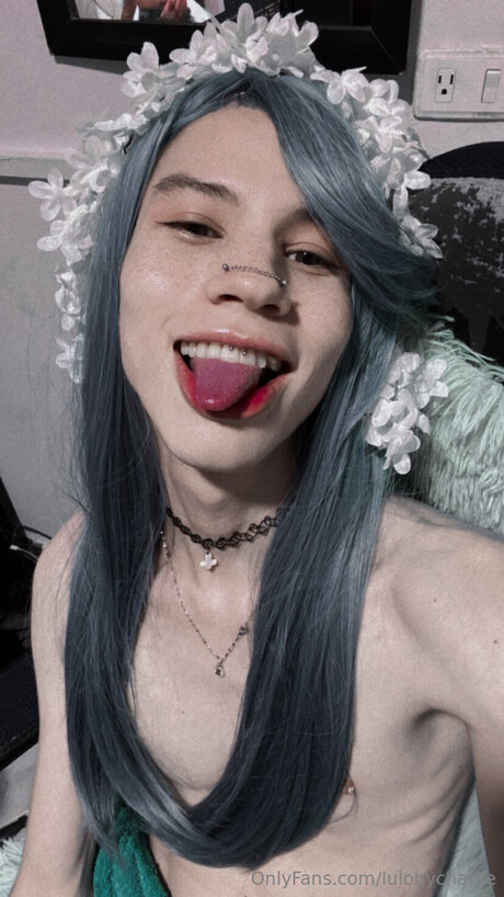 Lulobycharlie ポルノモデル 画像