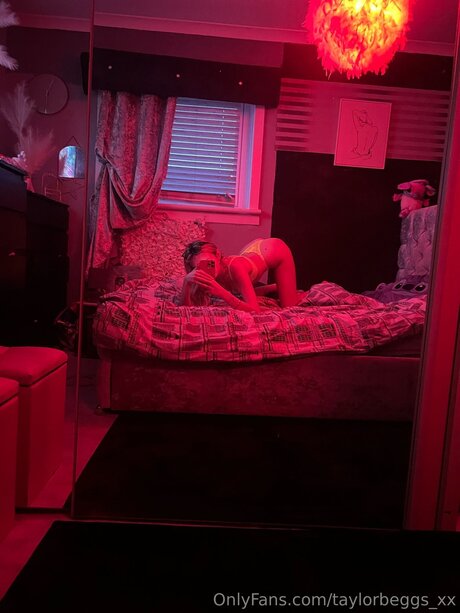 Taylorbeggs Xx ヌード女優 画像