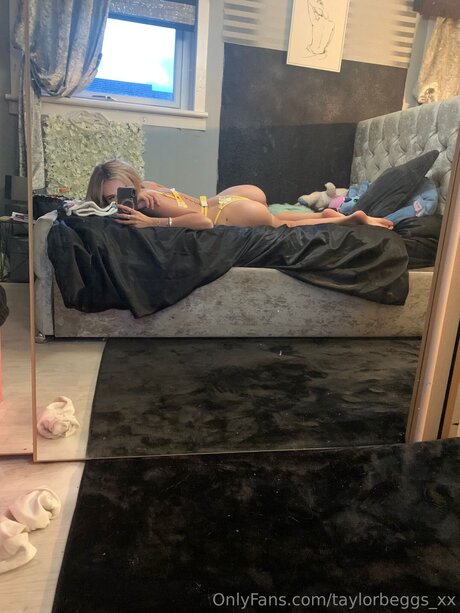 イギリスのプッシーOnlyFans ポルノグラフィック 画像