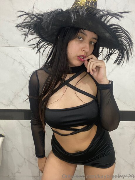Kaybradley420 セックスモデル 写真