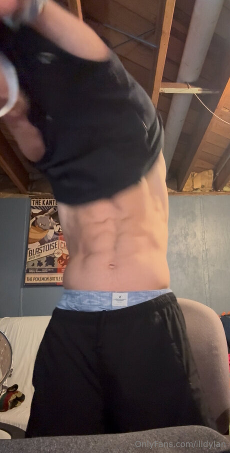 Illdylan セクシーモデル 写真