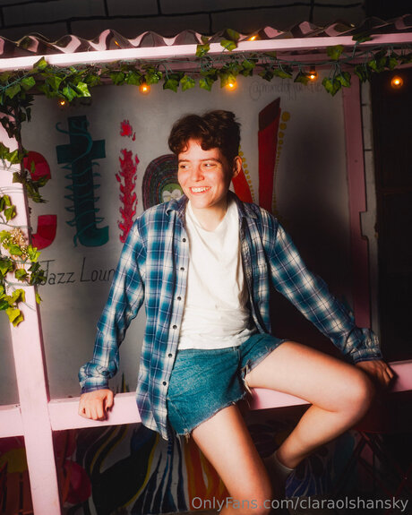 Carsonolshansky 高品質モデル 写真