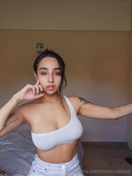 Monicaluise エロティック女優 写真