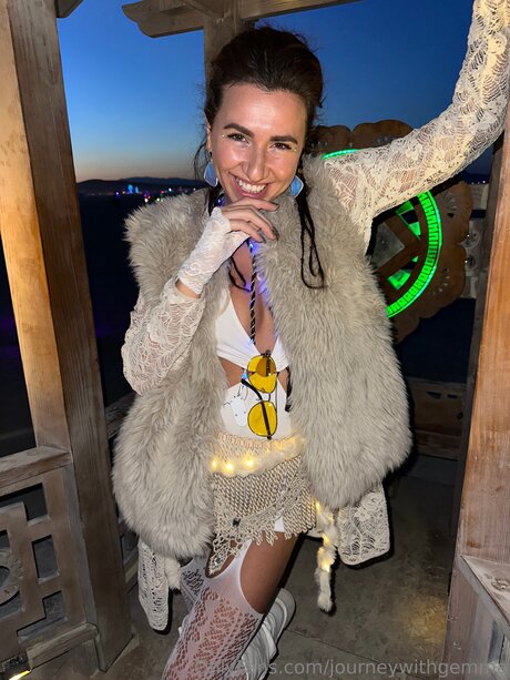Journeywithgemma セクシー女優 写真